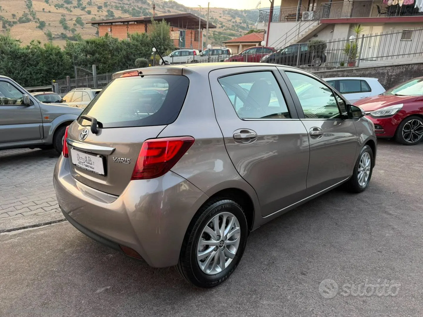Toyota Yaris 2014 photo 5