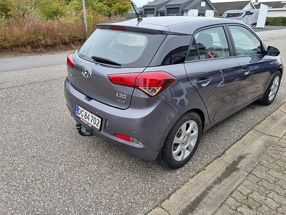 Hyundai I20 2015 photo 5