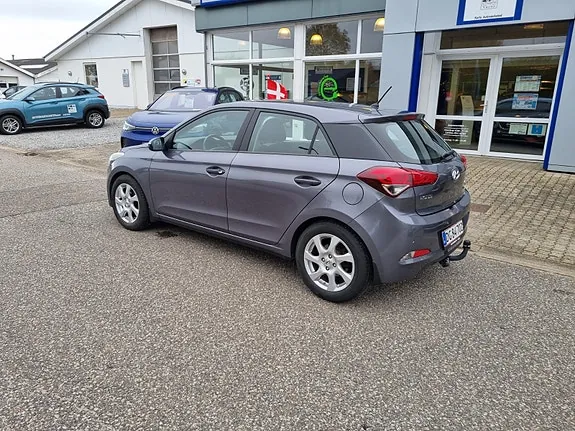 Hyundai I20 2015 photo 3