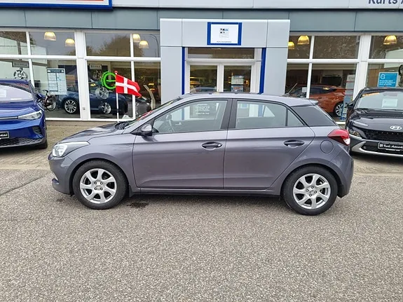 Hyundai I20 2015 photo 2