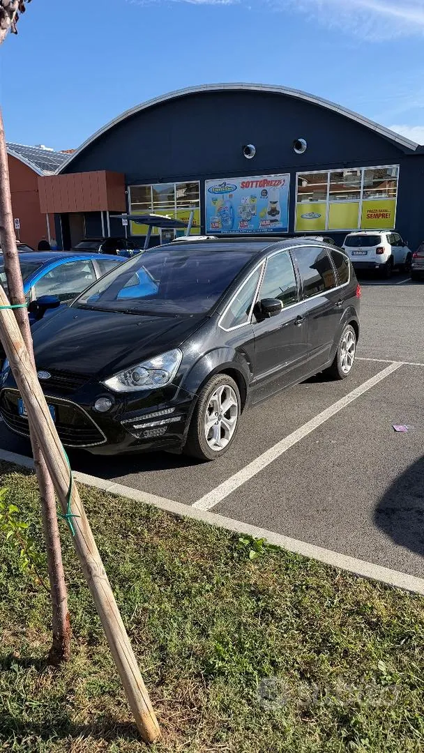 Ford S-Max