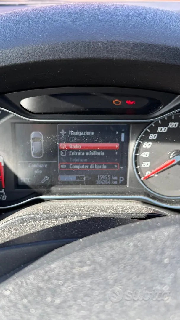 Ford S-Max 2012 photo 2