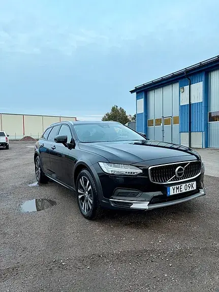 Volvo V90 Cross Country 2022 photo 2