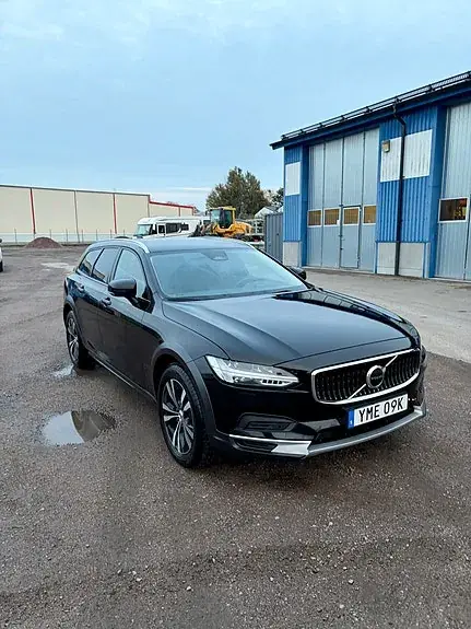 Volvo V90 Cross Country