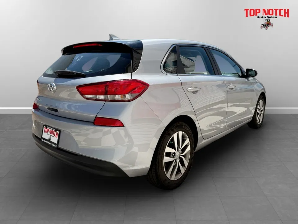 Hyundai Elantra Gt 2020 photo 4