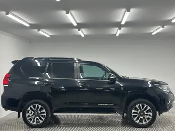Toyota Land Cruiser Prado 2022 photo 3