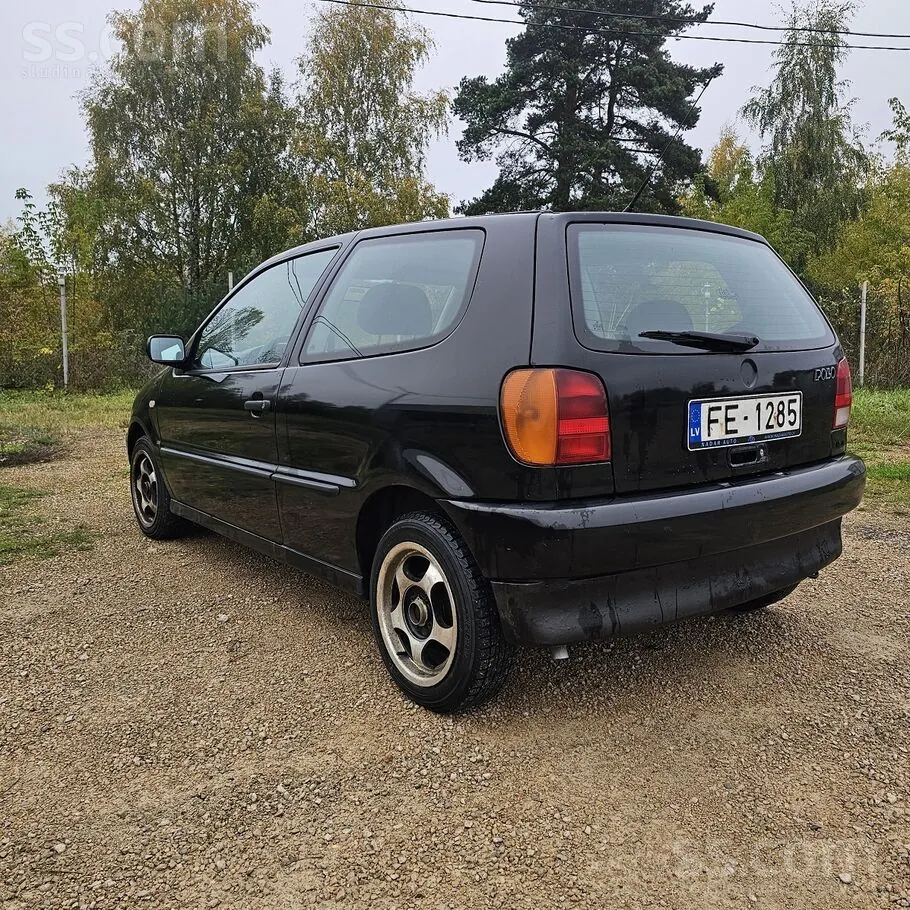 Volkswagen Polo 1997 photo 4