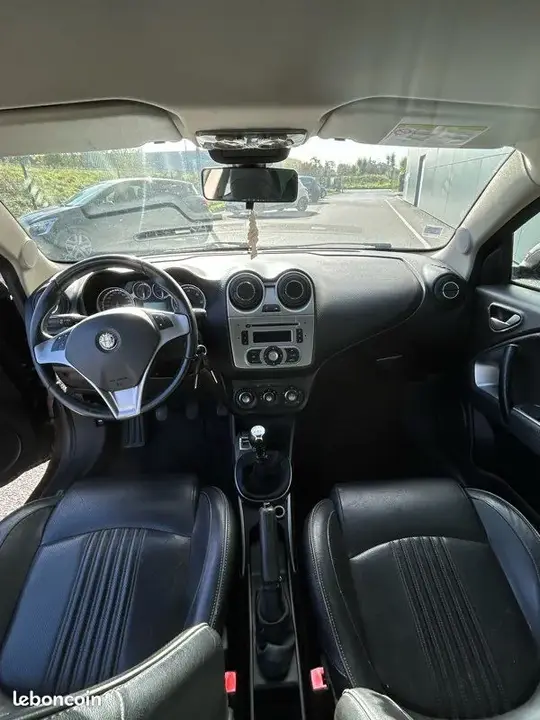Alfa Romeo Mito 2012 photo 2