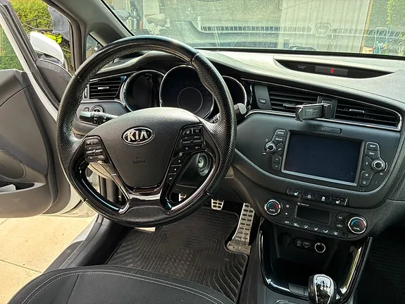 Kia Ceed 2016 photo 4