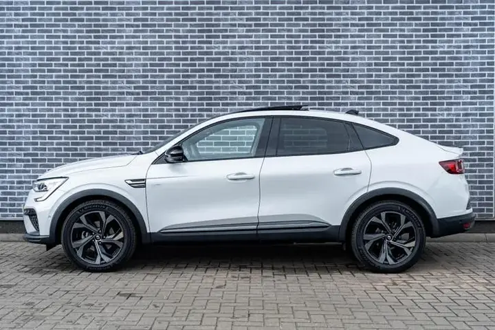 Renault Arkana 2023 photo 3