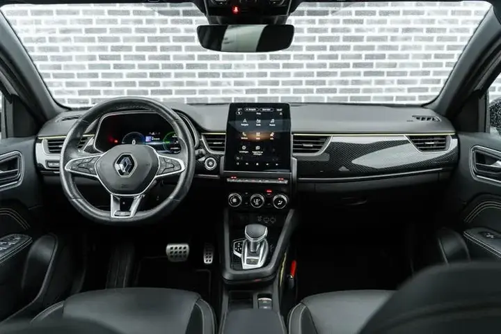 Renault Arkana 2023 photo 2