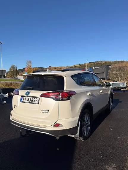 Toyota Rav4 2017 photo 3