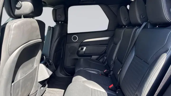 Land Rover Discovery 2024 photo 4
