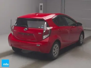 Toyota Aqua 2016 photo 3