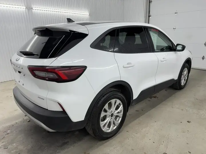 Ford Escape 2025 photo 5