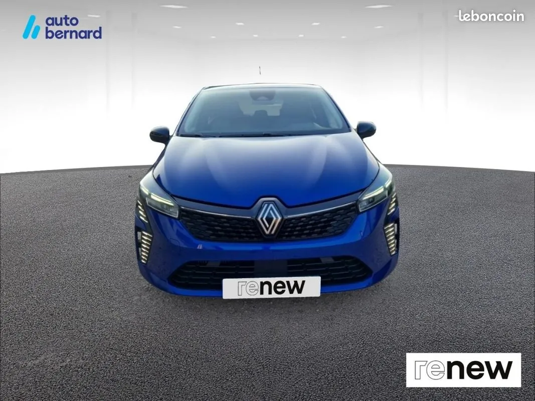 Renault Clio 2024 photo 2