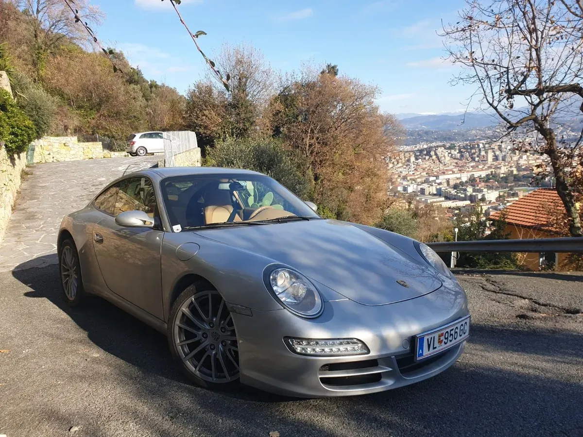 Porsche 911 2004 photo 2