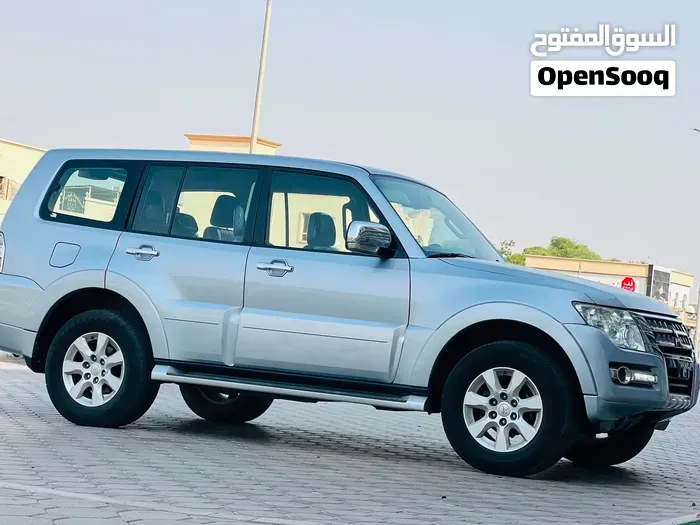 Mitsubishi Pajero 2017 photo 2