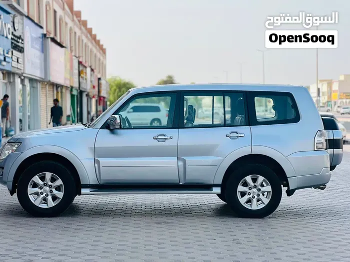 Mitsubishi Pajero 2017 photo 4