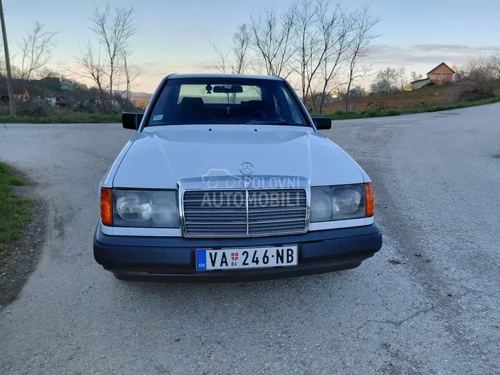 Mercedes-Benz W124
