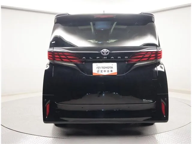 Toyota Alphard 2024 photo 4