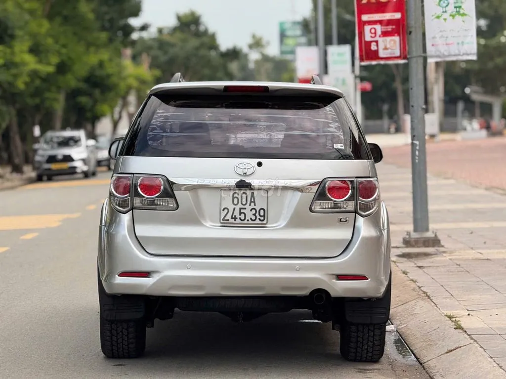 Toyota Fortuner 2015 photo 4