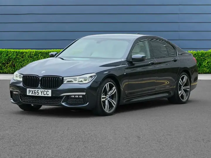 BMW 7 Series 2015 photo 4