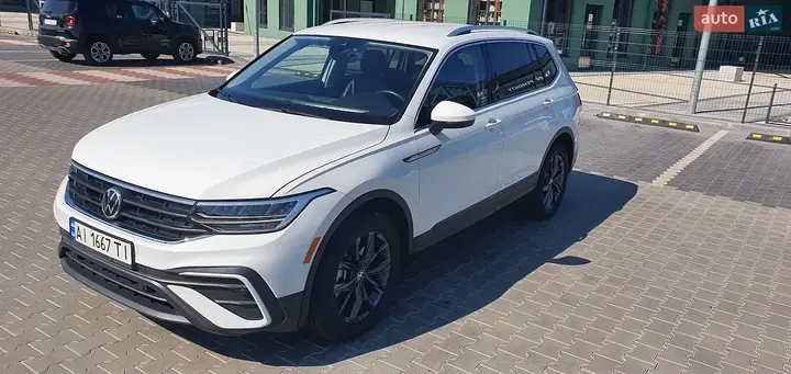 Volkswagen Tiguan Allspace 2023 photo 3