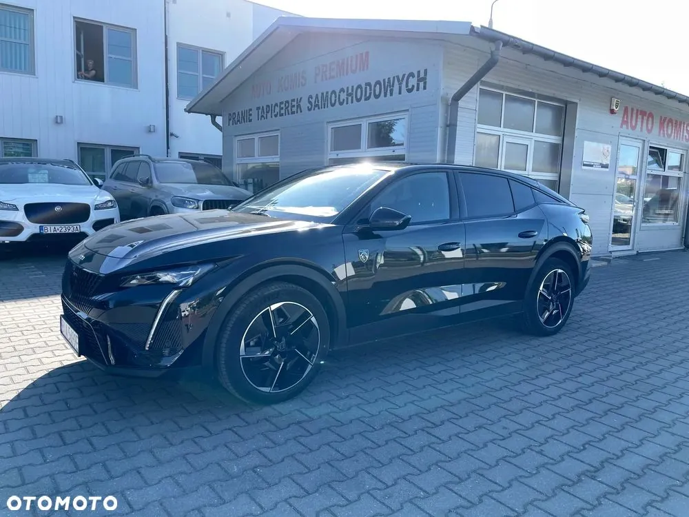 Peugeot 408