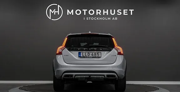 Volvo V60 Cross Country 2018 photo 5