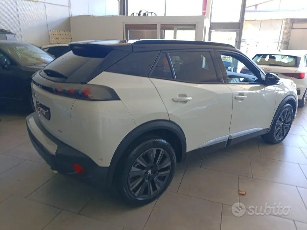 Peugeot 2008 2021 photo 4