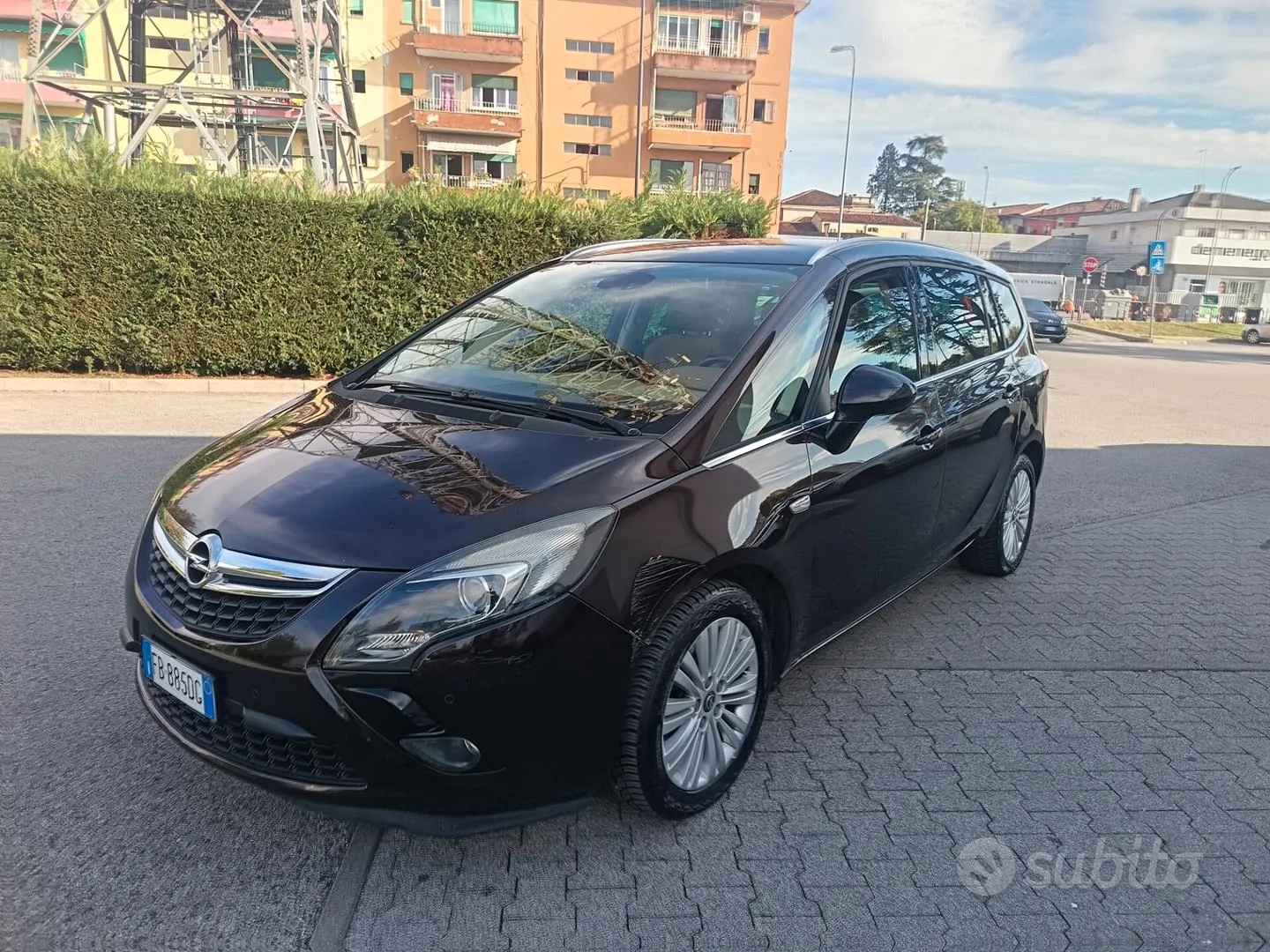 Opel Zafira 2015 photo 2