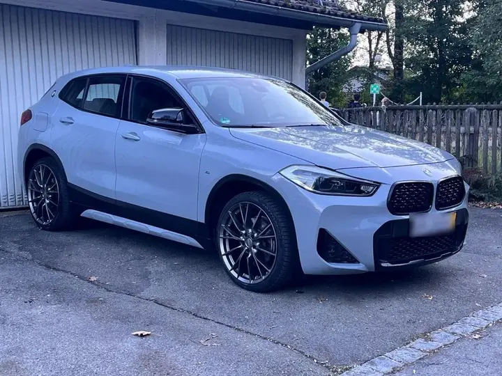 BMW X2