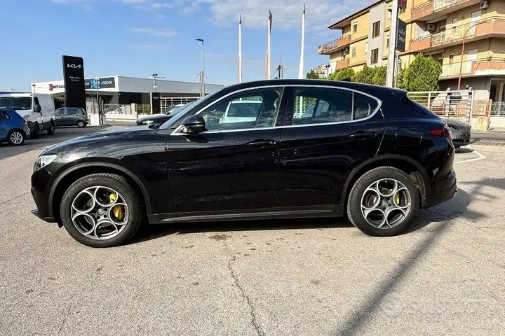 Alfa Romeo Stelvio 2017 photo 4