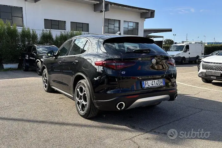 Alfa Romeo Stelvio 2017 photo 5