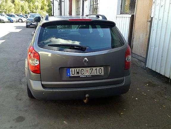 Renault Laguna 2004 photo 2