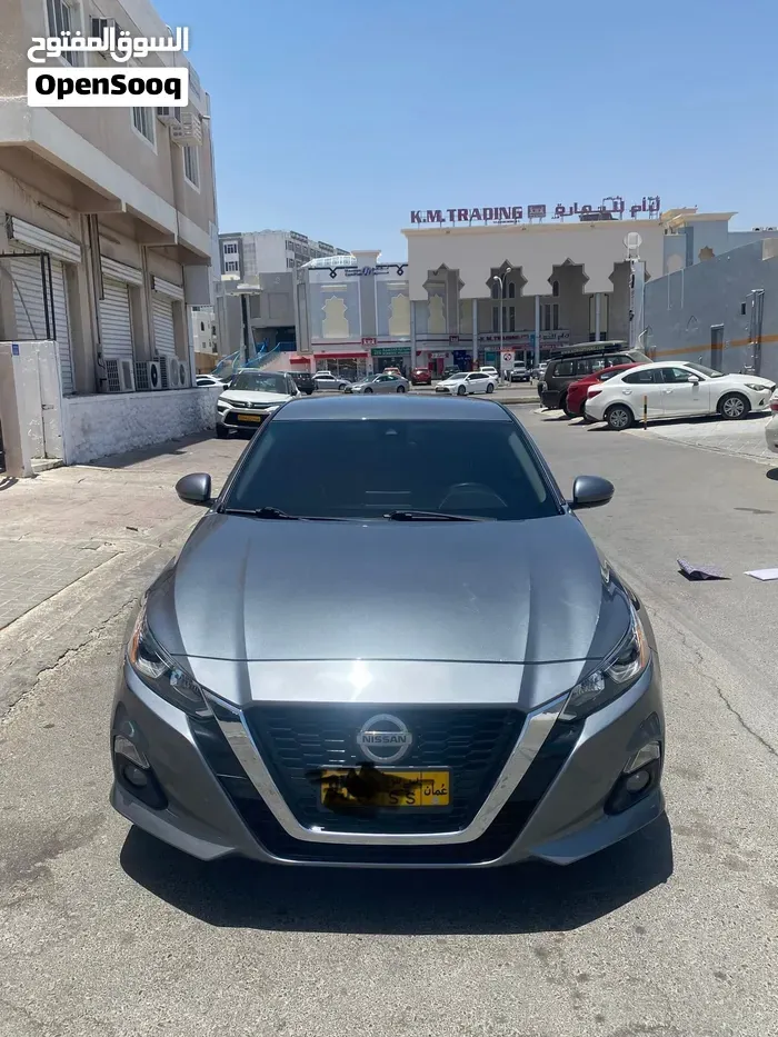 Nissan Altima