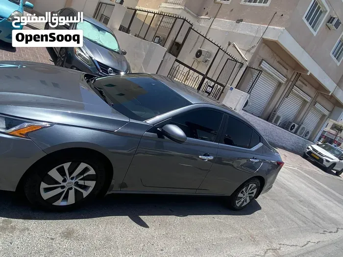 Nissan Altima 2020 photo 3