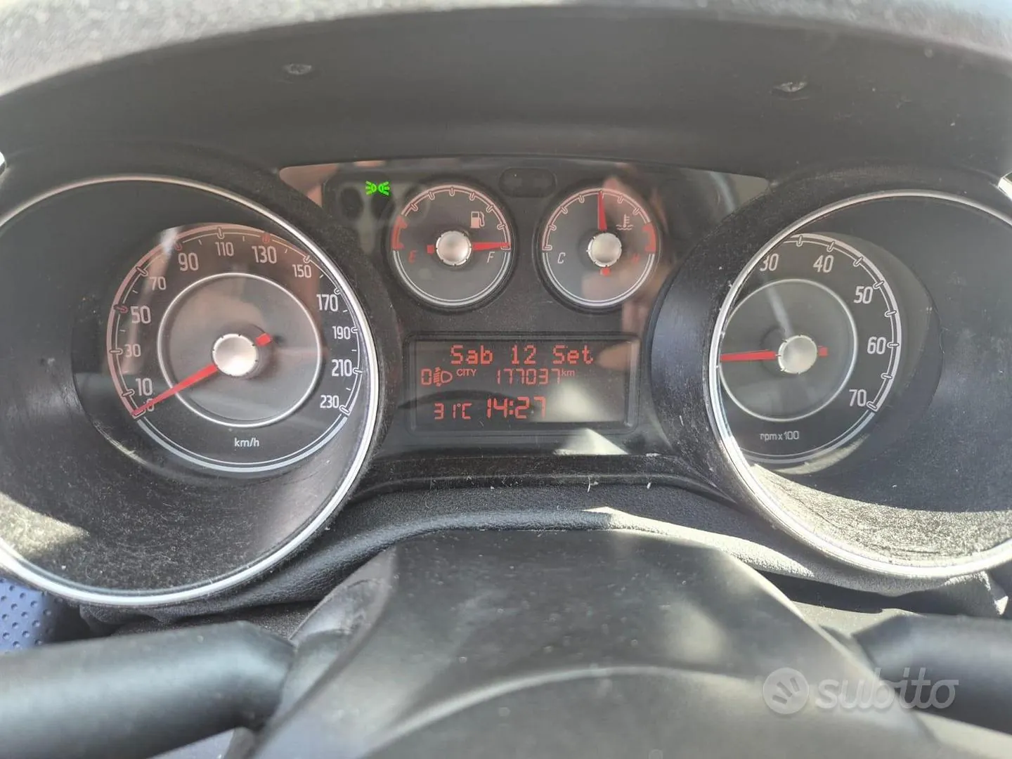 Fiat Punto Evo 2011 photo 4
