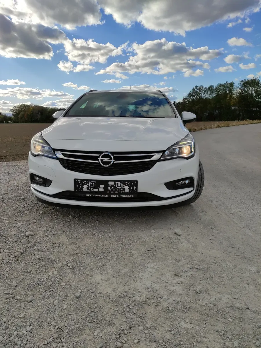 Opel Astra 2019 photo 3
