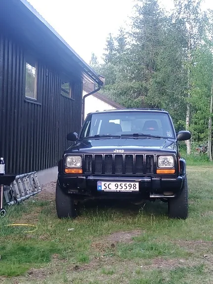 Jeep Cherokee