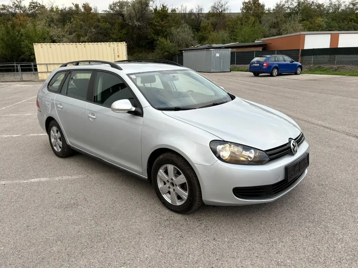 Volkswagen Golf 2011 photo 3