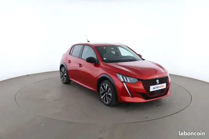 Peugeot 208 2020 photo 4