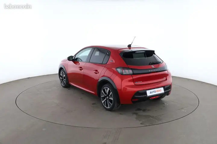 Peugeot 208 2020 photo 2