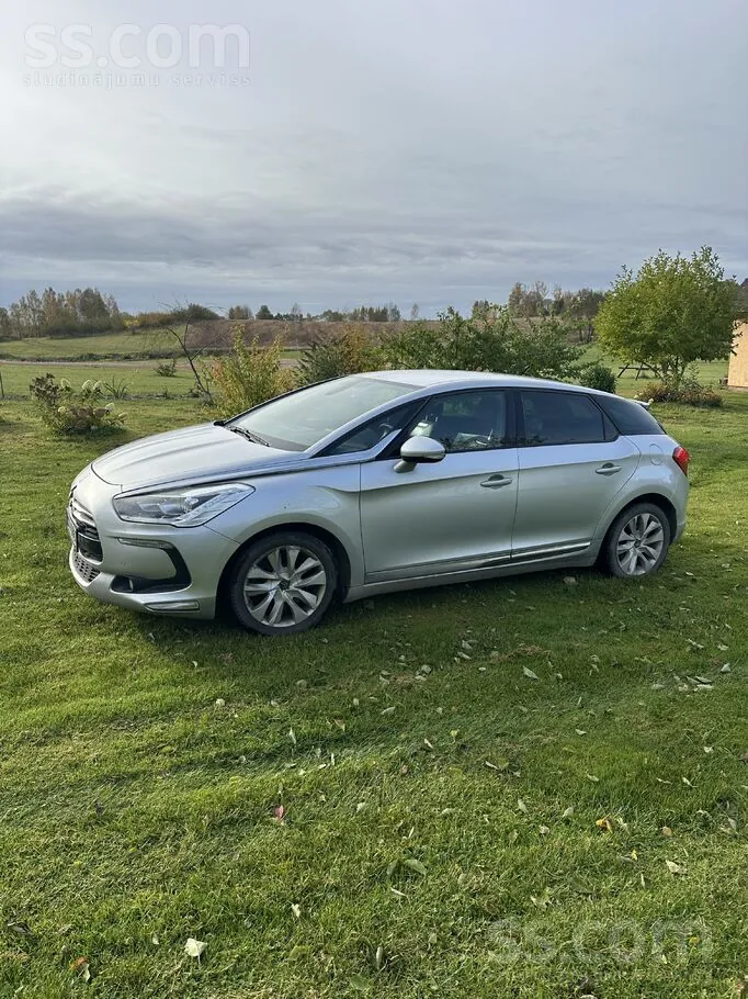 Citroen Ds5 2014 photo 2