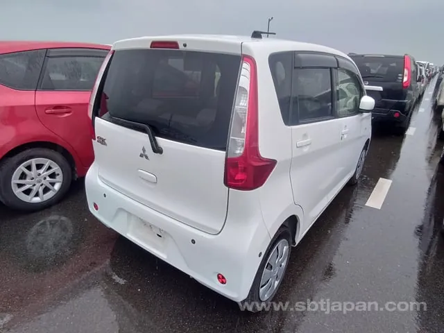 Mitsubishi Ek Wagon 2015 photo 4