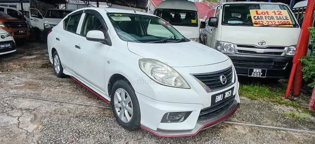 Nissan Almera