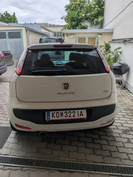 Fiat Punto Evo 2010 photo 2