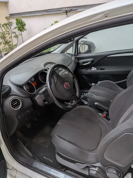 Fiat Punto Evo 2010 photo 3