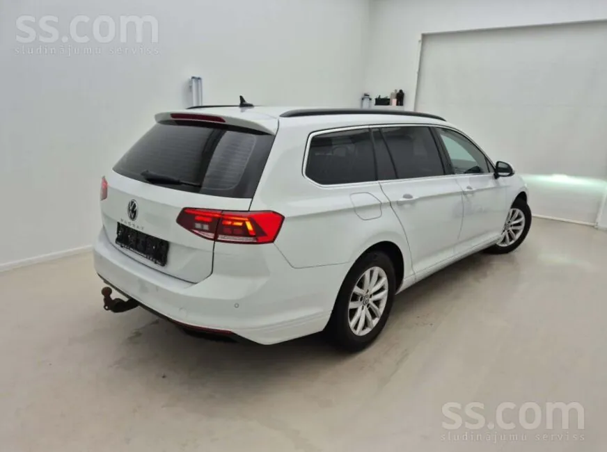 Volkswagen Passat 2023 photo 4